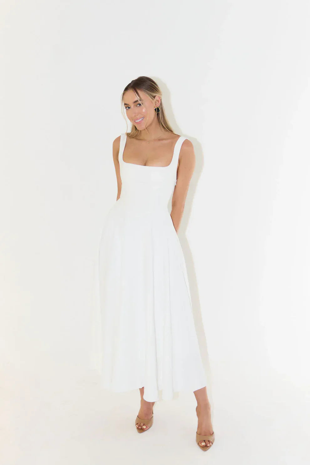 Solène – The Parisian Flow Dress