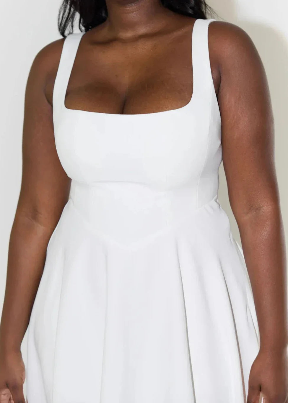 Solène – The Parisian Flow Dress