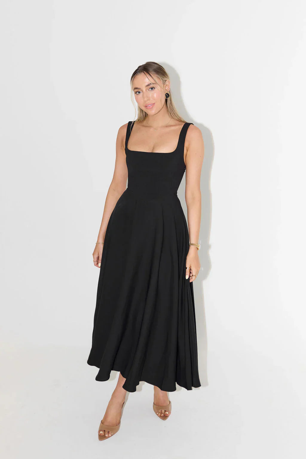 Solène – The Parisian Flow Dress