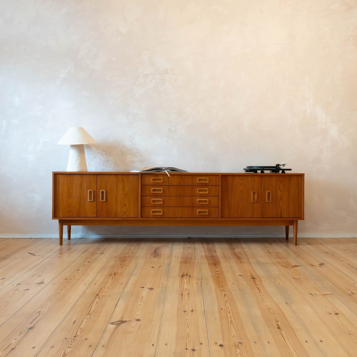 MID CENTURY Sideboard