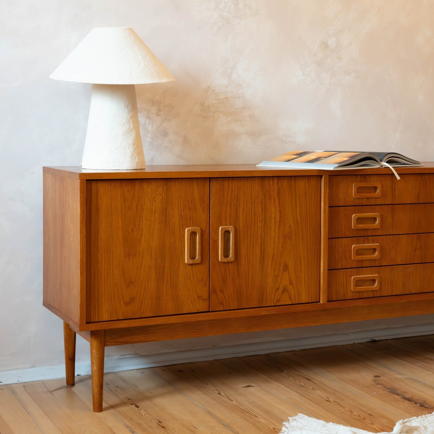 MID CENTURY Sideboard
