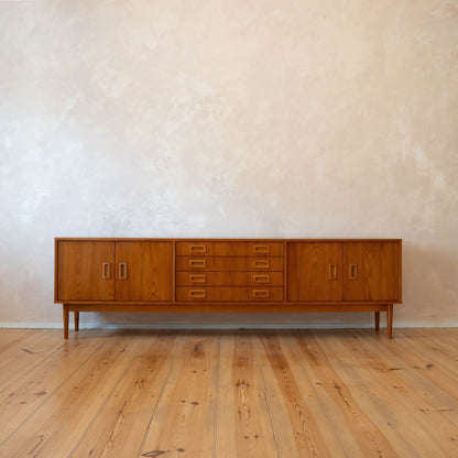 MID CENTURY Sideboard