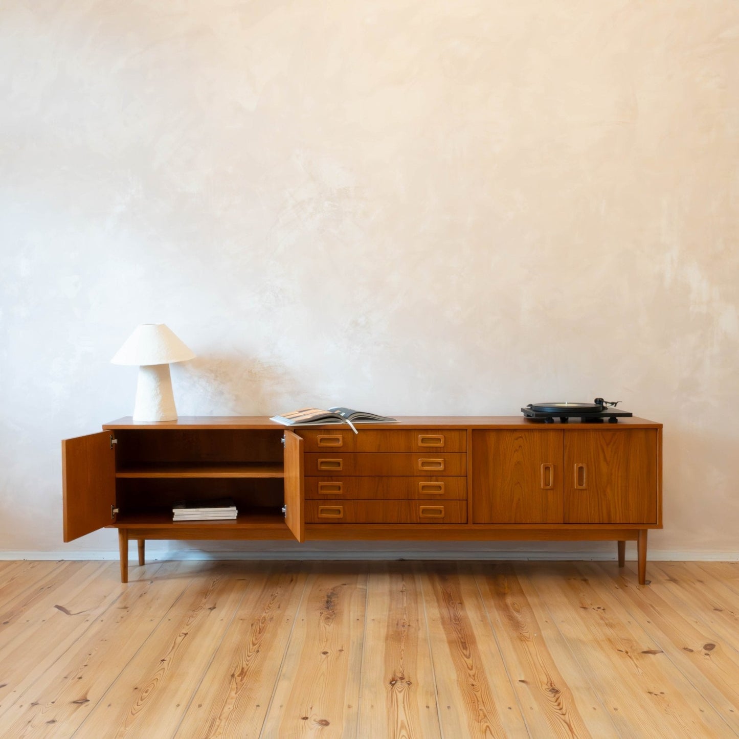 MID CENTURY Sideboard